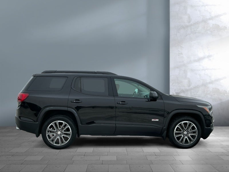 2017 GMC Acadia SLT