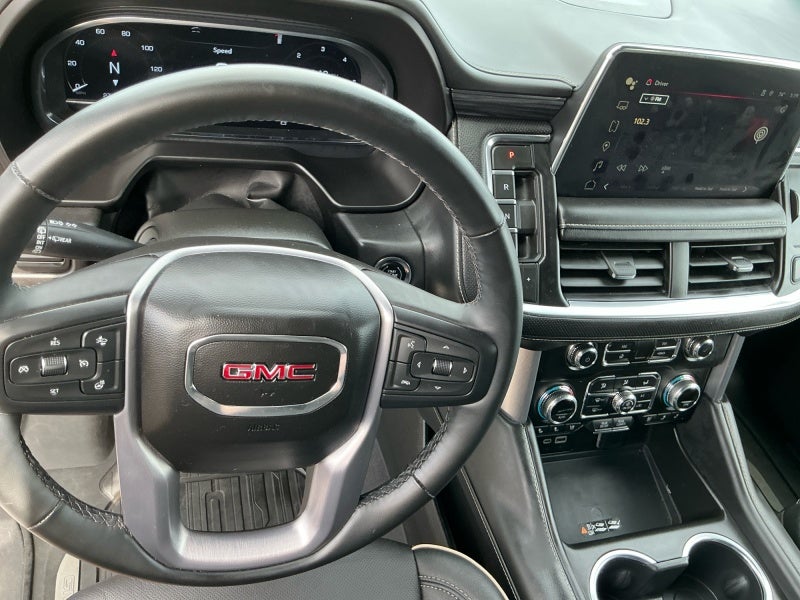 2023 GMC Yukon XL SLT