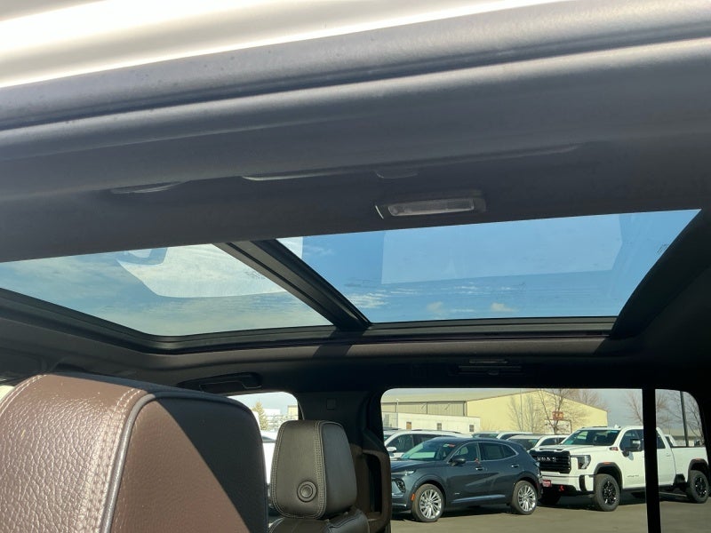 2023 GMC Yukon XL Denali