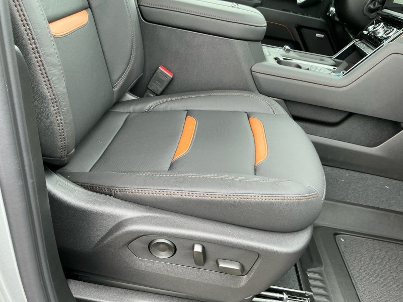 2025 GMC Sierra 3500 HD AT4