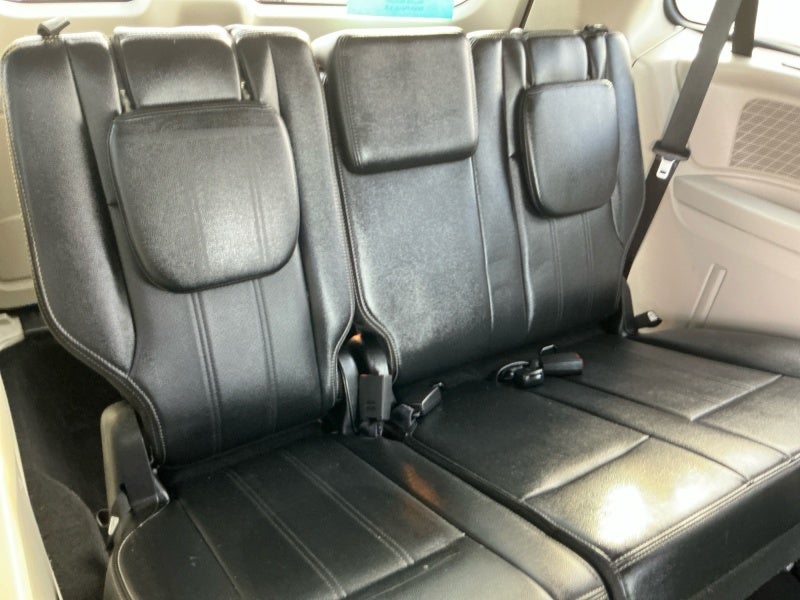 2013 Chrysler Town & Country Touring-L