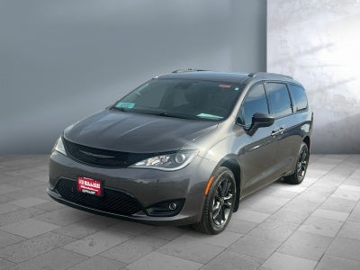 2020 Chrysler Pacifica Launch Edition