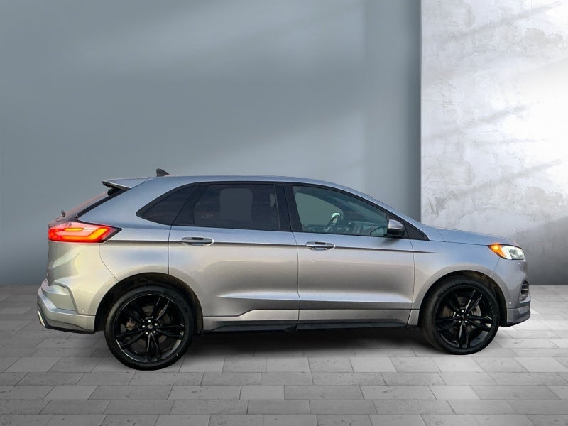 2021 Ford Edge ST