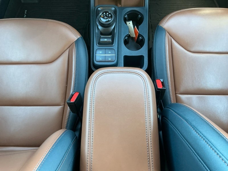 2022 Ford Maverick XL