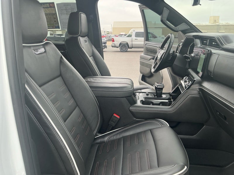 2025 GMC Sierra 1500 AT4X