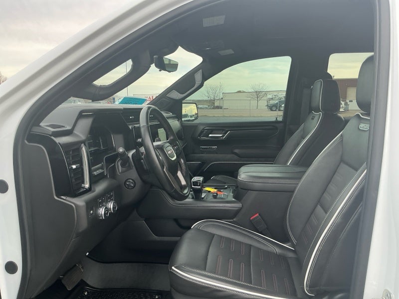 2025 GMC Sierra 1500 AT4X