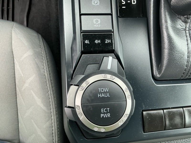 2024 Toyota Tacoma 4WD SR5