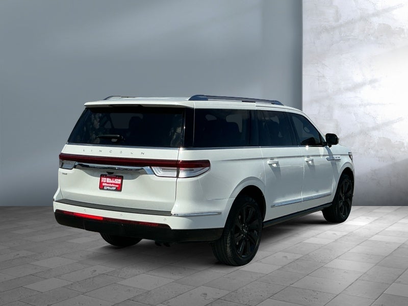 2023 Lincoln Navigator L Reserve