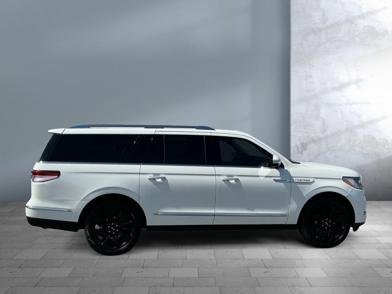 2023 Lincoln Navigator L Reserve