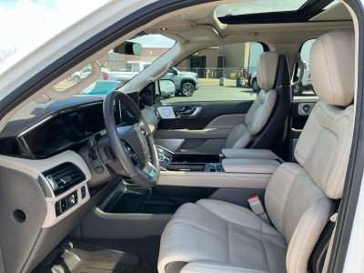 2023 Lincoln Navigator L Reserve