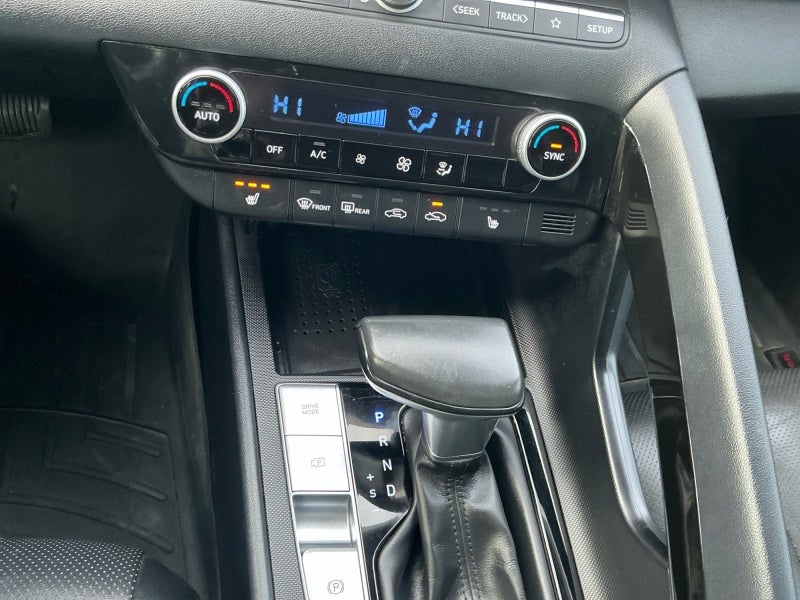 2022 Hyundai Elantra Limited