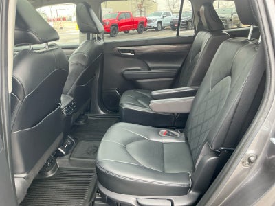 2021 Toyota Highlander Platinum