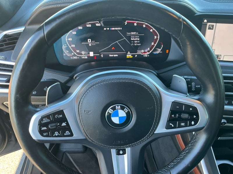 2022 BMW X7 M50i