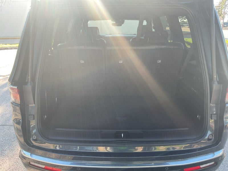 2023 Jeep Wagoneer Series III