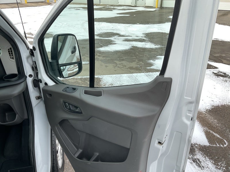 2024 Ford Transit Passenger Wagon XL