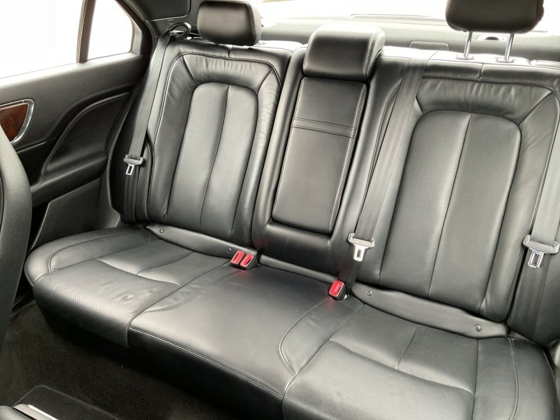 2019 Lincoln Continental Select