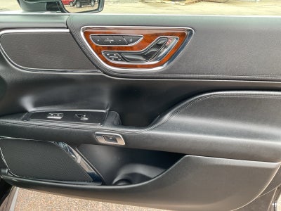 2019 Lincoln Continental Select