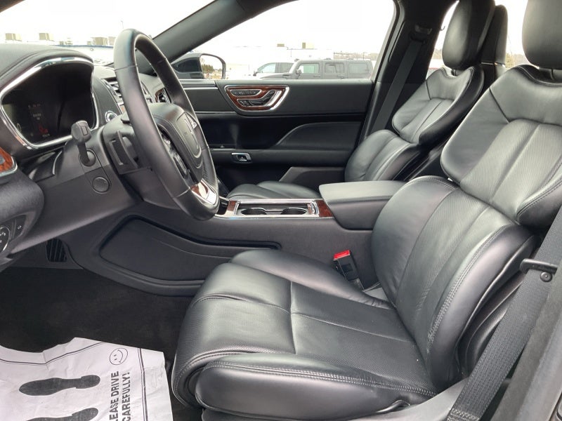 2019 Lincoln Continental Select