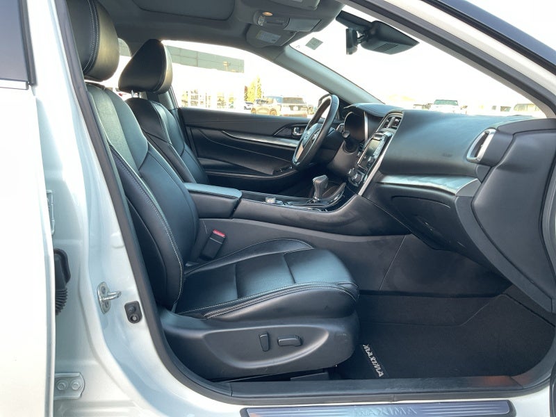 2023 Nissan Maxima SL