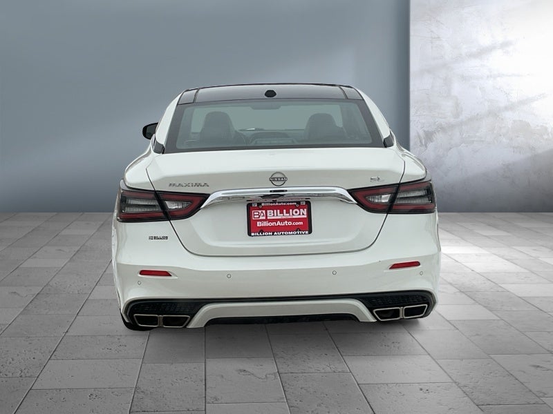 2023 Nissan Maxima SL