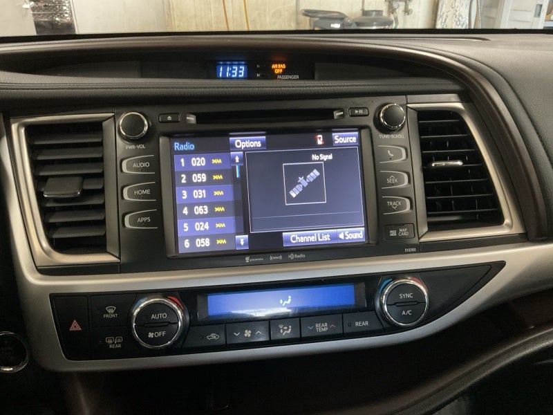 2019 Toyota Highlander SE