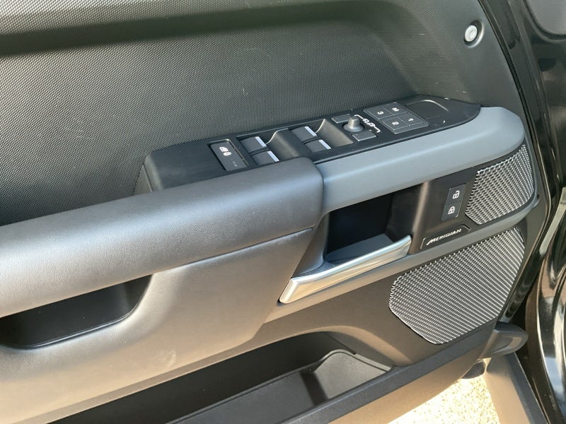 2024 Land Rover Defender X