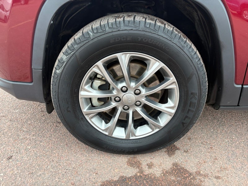 2021 Jeep Cherokee Latitude Lux