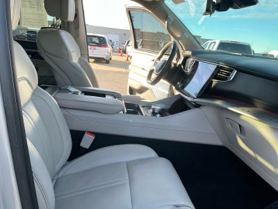 2023 Jeep Grand Wagoneer BASE