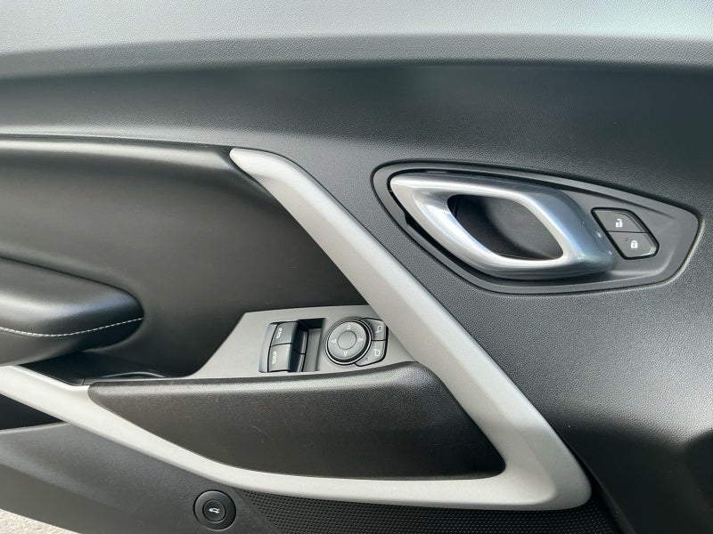 2018 Chevrolet Camaro 1LS