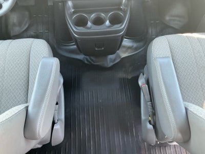 2025 Chevrolet Express Passenger 3500 1LS