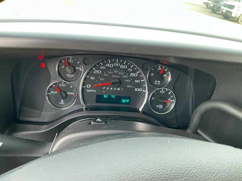 2025 Chevrolet Express Cutaway 3500 1WT