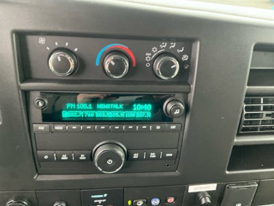 2025 Chevrolet Express Cutaway 3500 1WT