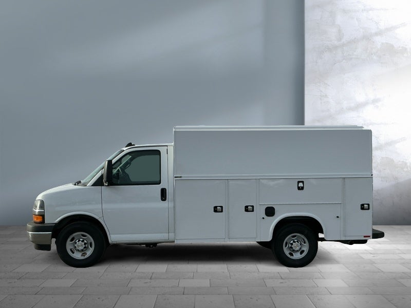 2025 Chevrolet Express Cutaway 3500 1WT