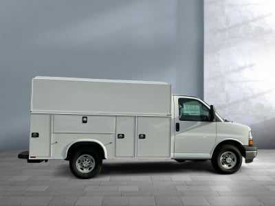2025 Chevrolet Express Cutaway 3500 1WT