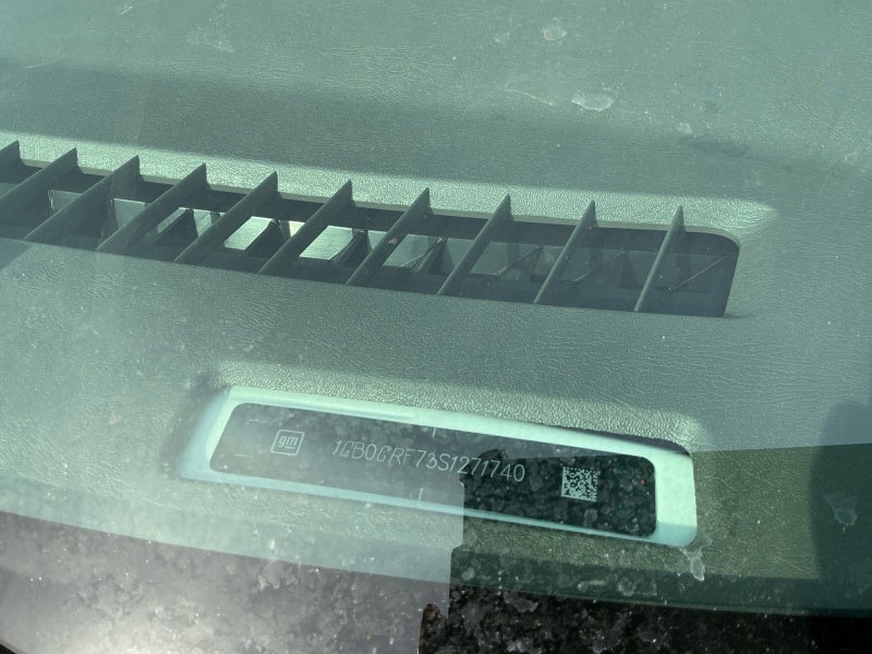 2025 Chevrolet Express Cutaway 3500 1WT