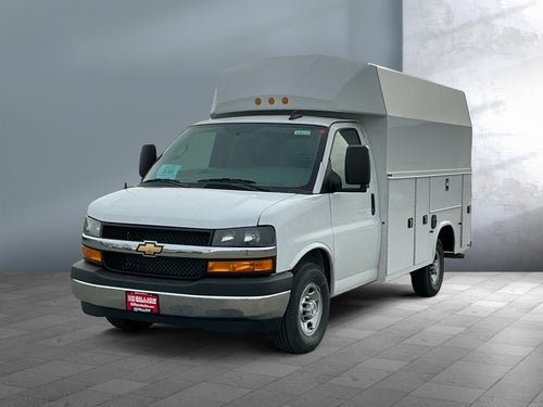 2025 Chevrolet Express Cutaway 3500 1WT