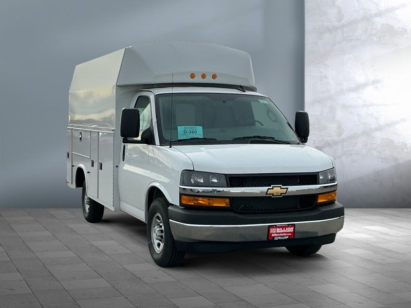 2025 Chevrolet Express Cutaway 3500 1WT