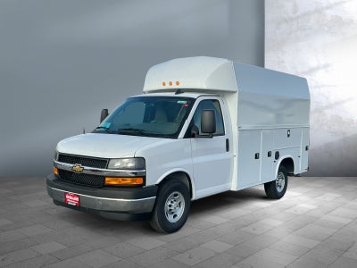 2025 Chevrolet Express Cutaway 3500 1WT