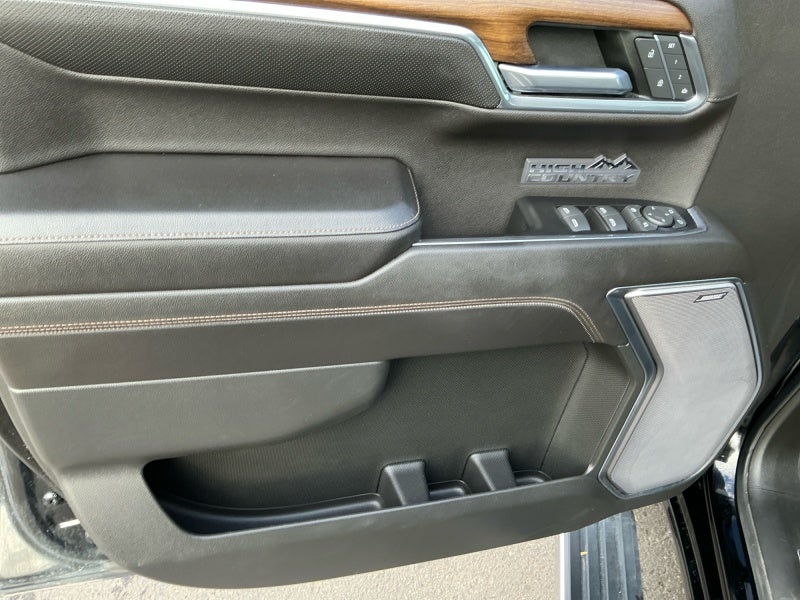 2022 Chevrolet Silverado 1500 High Country