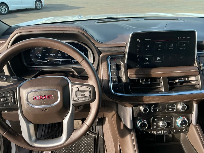 2023 GMC Yukon SLT