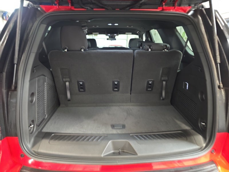 2025 Chevrolet Tahoe LS