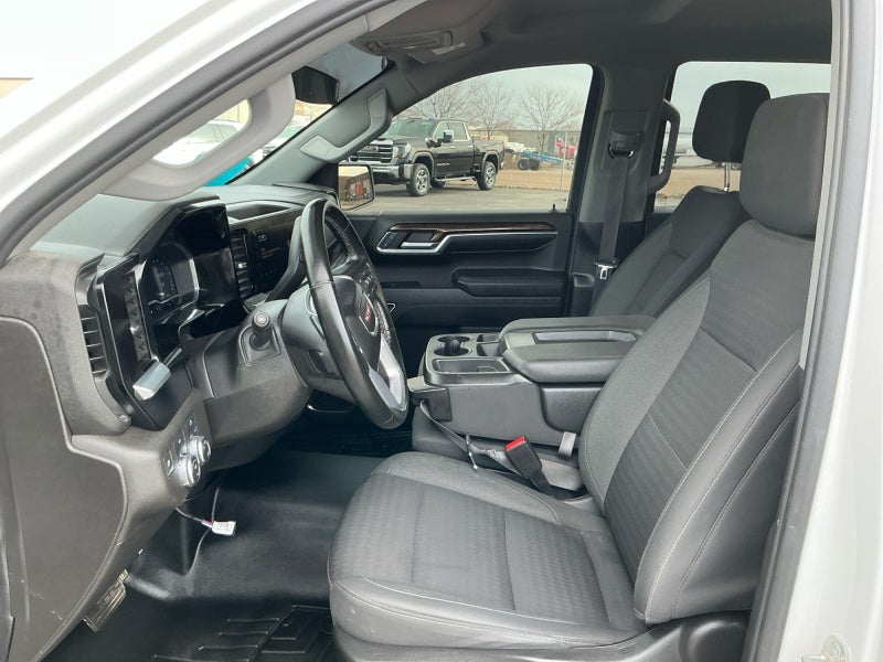 2023 GMC Sierra 1500 SLE