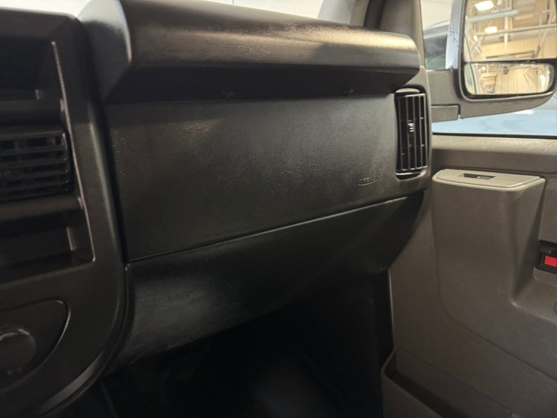 2023 GMC Savana Cargo 2500 Work Van