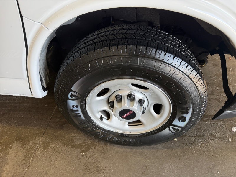 2023 GMC Savana Cargo 2500 Work Van