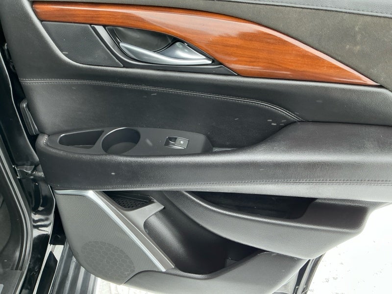 2018 Cadillac Escalade Luxury