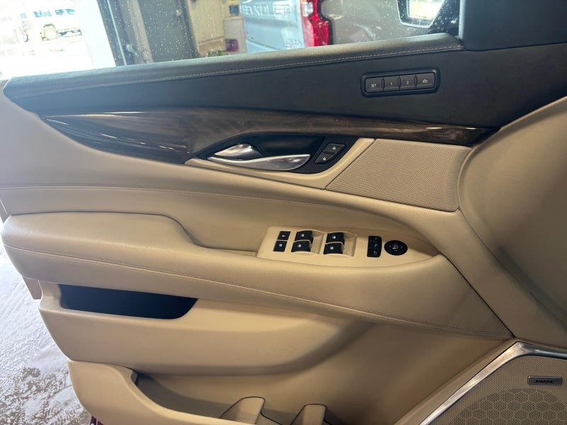 2020 Cadillac Escalade Premium Luxury