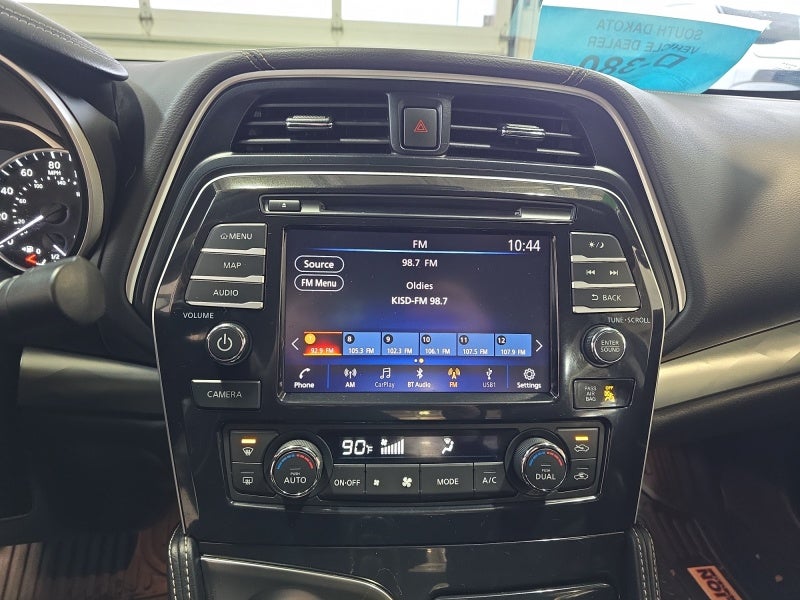 2023 Nissan Maxima SV