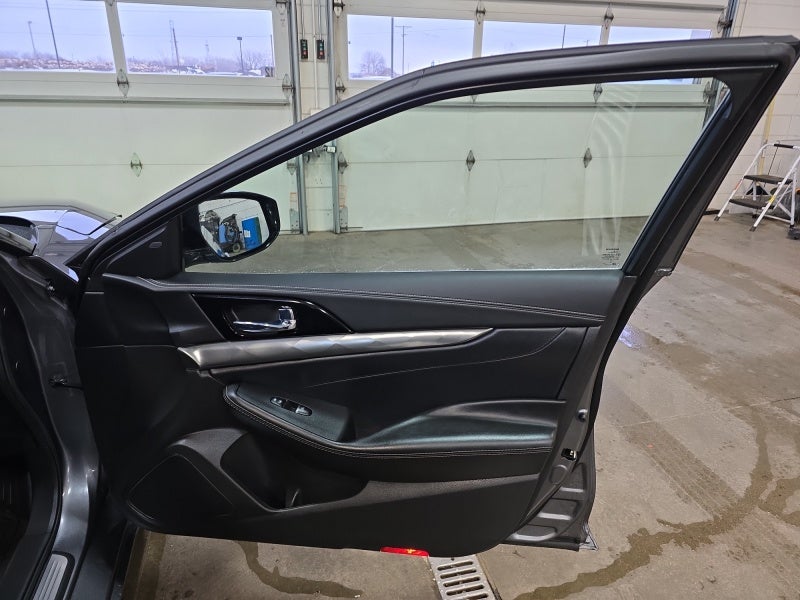 2023 Nissan Maxima SV