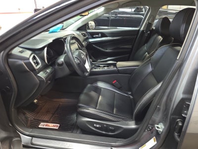 2023 Nissan Maxima SV