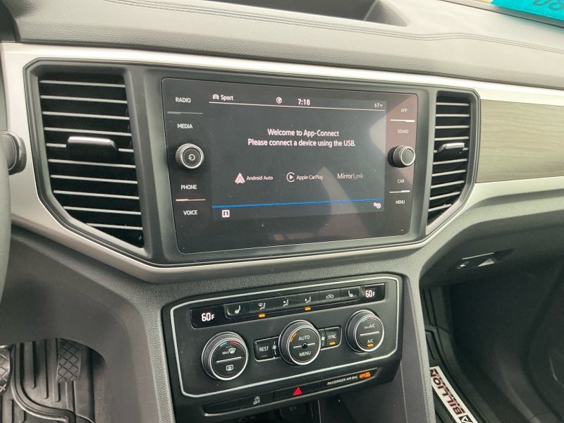 2021 Volkswagen Atlas 3.6L V6 SE w/Technology